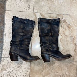 Frye Stacked Heel Tall Carmen Buckle Boot 7.5 EUC